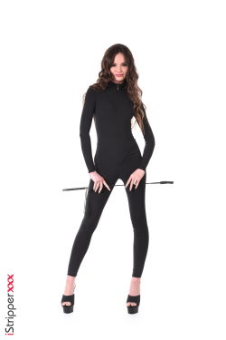 Ave Deva - La Dominatrice - 1