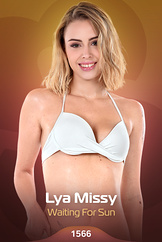 Watch Lya Missy stripping