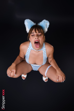 Maya Luz - Make Me Purrr - 2