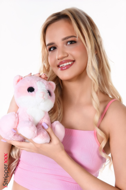 Novella Night - A Night In Pink - 3